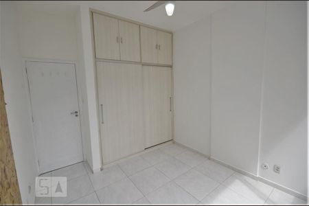 Quarto 1 de apartamento para alugar com 2 quartos, 78m² em Glória, Rio de Janeiro