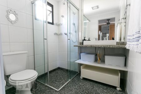 Apartamento à venda com 95m², 2 quartos e 2 vagas Apartamento à venda com 95m², 2 quartos e 2 vagasBanheiro Suíte 1