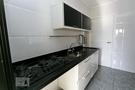 Apartamento à venda com 95m², 2 quartos e 2 vagas Apartamento à venda com 95m², 2 quartos e 2 vagasCozinha - Armários