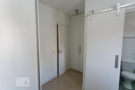 Apartamento à venda com 95m², 2 quartos e 2 vagas Apartamento à venda com 95m², 2 quartos e 2 vagasSuíte 2