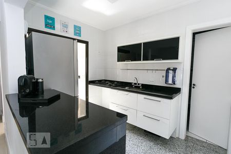 Apartamento à venda com 95m², 2 quartos e 2 vagas Apartamento à venda com 95m², 2 quartos e 2 vagasCozinha - Armários