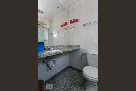 Apartamento à venda com 95m², 2 quartos e 2 vagas Apartamento à venda com 95m², 2 quartos e 2 vagasBanheiro da Suíte 2