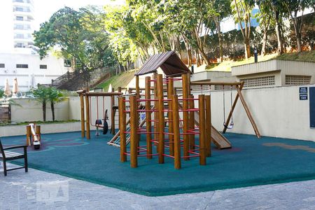 Apartamento à venda com 95m², 2 quartos e 2 vagas Apartamento à venda com 95m², 2 quartos e 2 vagasÁrea Comum - Playground