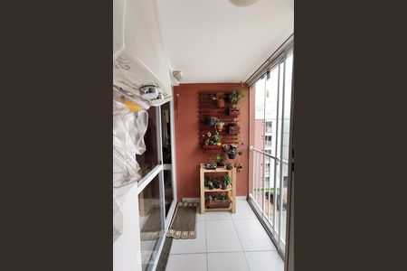 Apartamento para alugar com 49m², 2 quartos e 1 vagaSacada