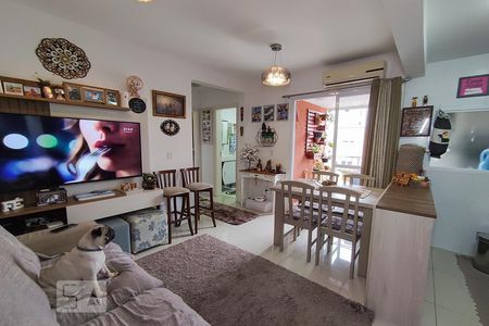 Sala de apartamento para alugar com 2 quartos, 49m² em Fátima, Canoas