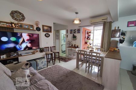 Apartamento para alugar com 49m², 2 quartos e 1 vagaSala