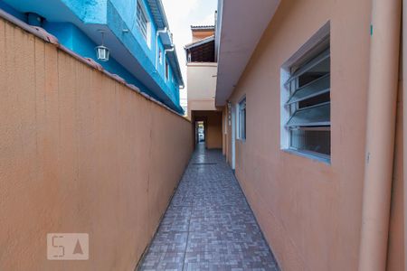 Casa para alugar com 60m², 2 quartos e sem vaga Casa para alugar com 60m², 2 quartos e sem vagaCorredor