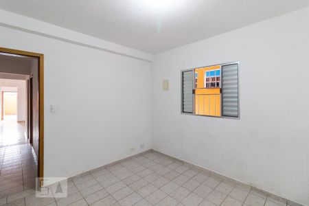 Quarto 1 de casa para alugar com 2 quartos, 60m² em Jardim Santa Terezinha (zona Leste), São Paulo