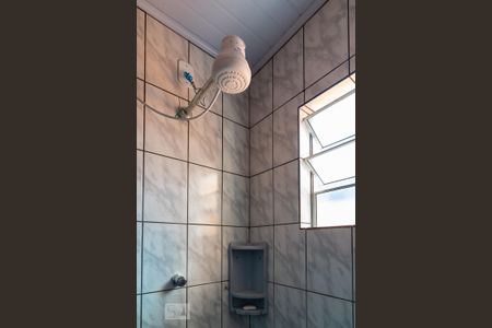 Casa para alugar com 60m², 2 quartos e sem vaga Casa para alugar com 60m², 2 quartos e sem vagaChuveiro