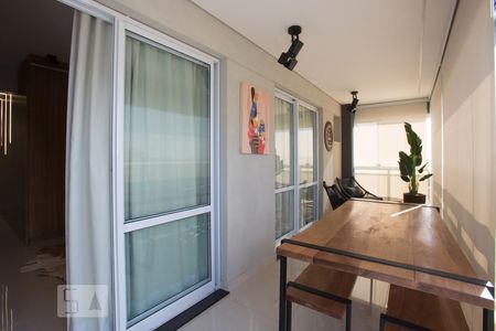 Varanda de kitnet/studio para alugar com 1 quarto, 52m² em Jardim Califórnia, Ribeirão Preto