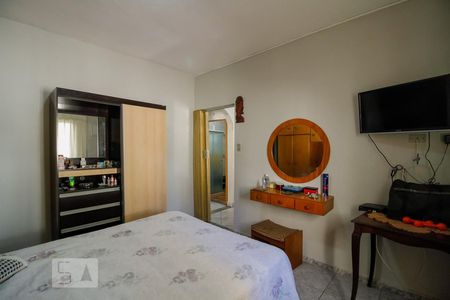 Casa à venda com 170m², 3 quartos e 2 vagas Casa à venda com 170m², 3 quartos e 2 vagasQuarto 1