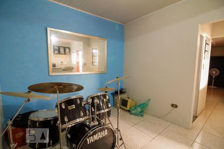 Casa à venda com 170m², 3 quartos e 2 vagas Casa à venda com 170m², 3 quartos e 2 vagasCozinha - Edícula
