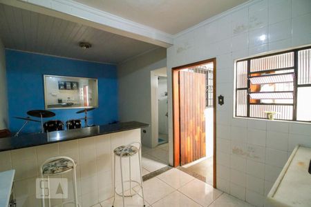 Casa à venda com 170m², 3 quartos e 2 vagas Casa à venda com 170m², 3 quartos e 2 vagasCozinha - Edícula