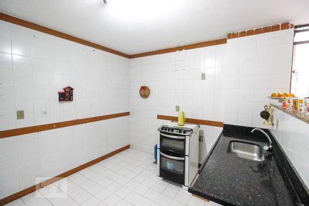 Apartamento à venda com 185m², 4 quartos e 2 vagasCozinha