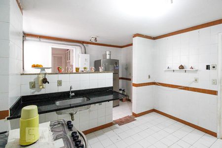 Apartamento à venda com 185m², 4 quartos e 2 vagasCozinha