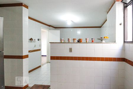 Apartamento à venda com 185m², 4 quartos e 2 vagasÁrea de Serviço