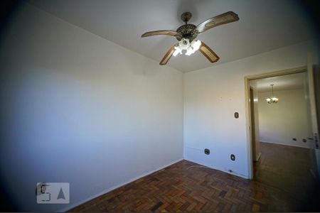 Quarto 1 de apartamento à venda com 2 quartos, 75m² em Vila Ipiranga, Porto Alegre
