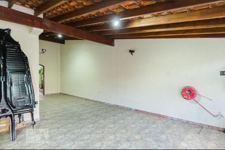 Casa à venda com 222m², 3 quartos e 3 vagasGaragem