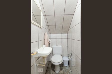 Casa à venda com 222m², 3 quartos e 3 vagasBanheiro de serviço