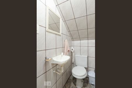 Casa à venda com 222m², 3 quartos e 3 vagasBanheiro de serviço