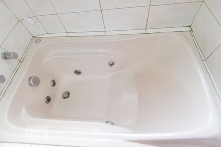 Casa à venda com 222m², 3 quartos e 3 vagasBanheiro da suíte