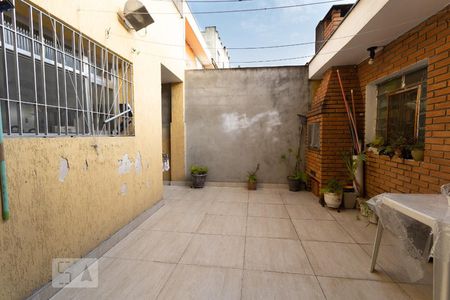 Casa à venda com 160m², 3 quartos e 2 vagas Casa à venda com 160m², 3 quartos e 2 vagasQuintal