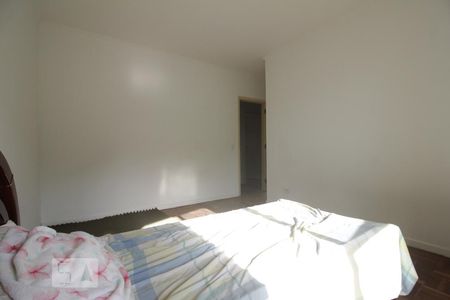 Suíte de casa para alugar com 4 quartos, 380m² em Vila Inah, São Paulo