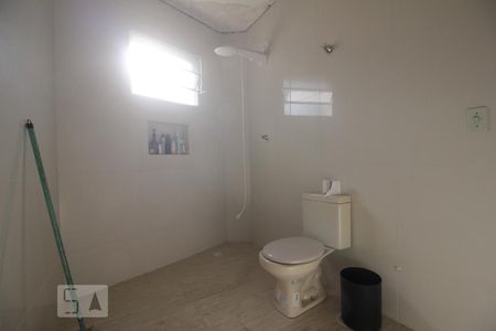 Casa para alugar com 380m², 4 quartos e 3 vagasBanheiro da suíte