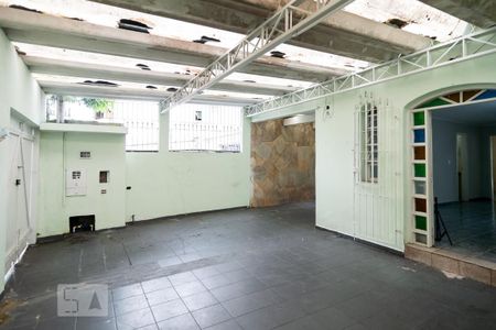Casa à venda com 220m², 3 quartos e 4 vagasGaragem