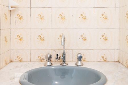 Casa à venda com 220m², 3 quartos e 4 vagasBanheiro Social