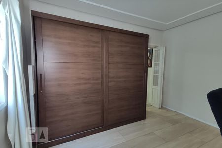 Casa de condomínio à venda com 153m², 3 quartos e 2 vagasEscritório