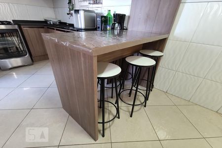 Casa de condomínio à venda com 153m², 3 quartos e 2 vagasCozinha