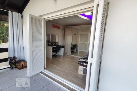 Casa de condomínio à venda com 153m², 3 quartos e 2 vagasSacada Quarto 3