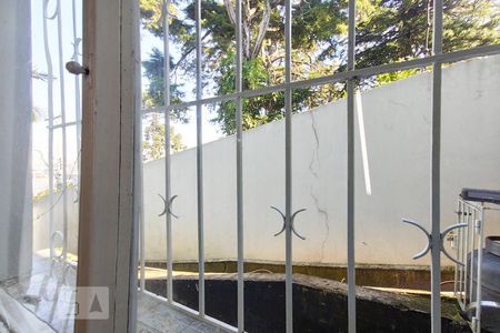 Casa de condomínio à venda com 153m², 3 quartos e 2 vagasVista Escritório