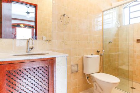 Casa para alugar com 379m², 4 quartos e 3 vagasBanheiro da Suíte