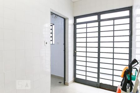 Casa para alugar com 379m², 4 quartos e 3 vagasLavanderia