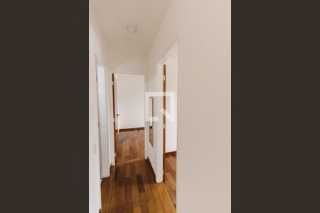 Corredor de apartamento para alugar com 2 quartos, 49m² em Barra Funda, São Paulo