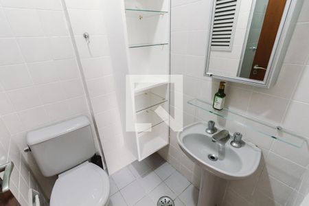 Banheiro da Suíte 1 de apartamento para alugar com 2 quartos, 49m² em Barra Funda, São Paulo