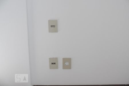 Quarto 1 -Tomadas de apartamento para alugar com 2 quartos, 60m² em Agronômica, Florianópolis