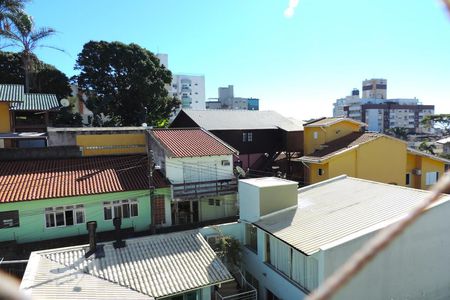 Quarto 1 - Vista de apartamento para alugar com 2 quartos, 60m² em Agronômica, Florianópolis