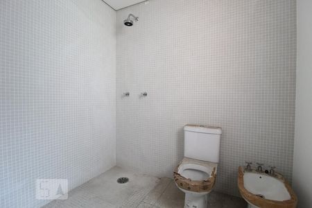 Apartamento para alugar com 275m², 4 quartos e 4 vagasBanheiro suíte 4