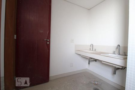 Apartamento para alugar com 275m², 4 quartos e 4 vagasBanheiro suíte 4