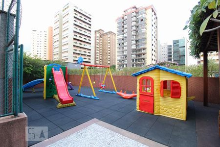 Apartamento para alugar com 275m², 4 quartos e 4 vagasPlayground
