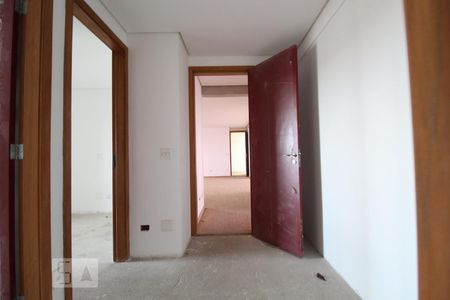 Apartamento para alugar com 275m², 4 quartos e 4 vagasCorredor quartos
