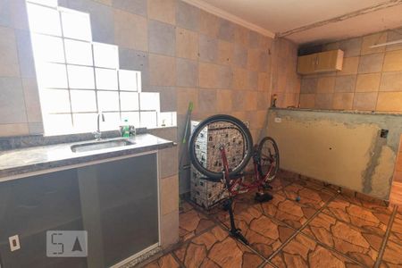 Casa à venda com 125m², 3 quartos e 1 vaga Casa à venda com 125m², 3 quartos e 1 vagaEdícula