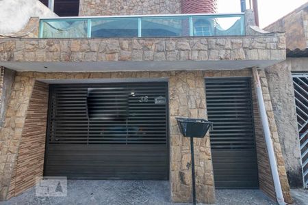 Casa à venda com 125m², 3 quartos e 1 vaga Casa à venda com 125m², 3 quartos e 1 vagaFachada da Casa