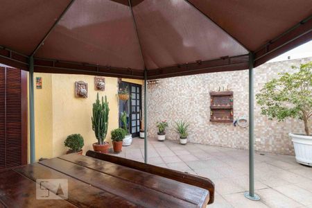 Casa à venda com 225m², 3 quartos e 2 vagasVaranda da Suíte