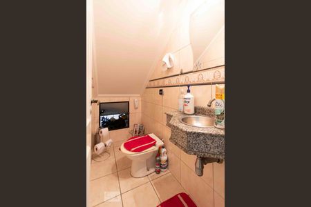 Casa à venda com 225m², 3 quartos e 2 vagasLavabo