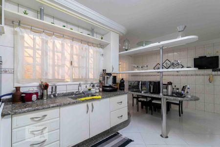 Casa à venda com 225m², 3 quartos e 2 vagasCozinha