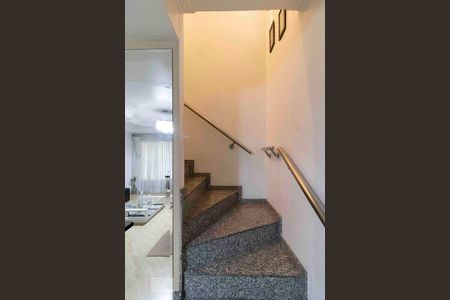 Detalhe - Sala de casa à venda com 3 quartos, 225m² em Jardim Piqueroby, São Paulo